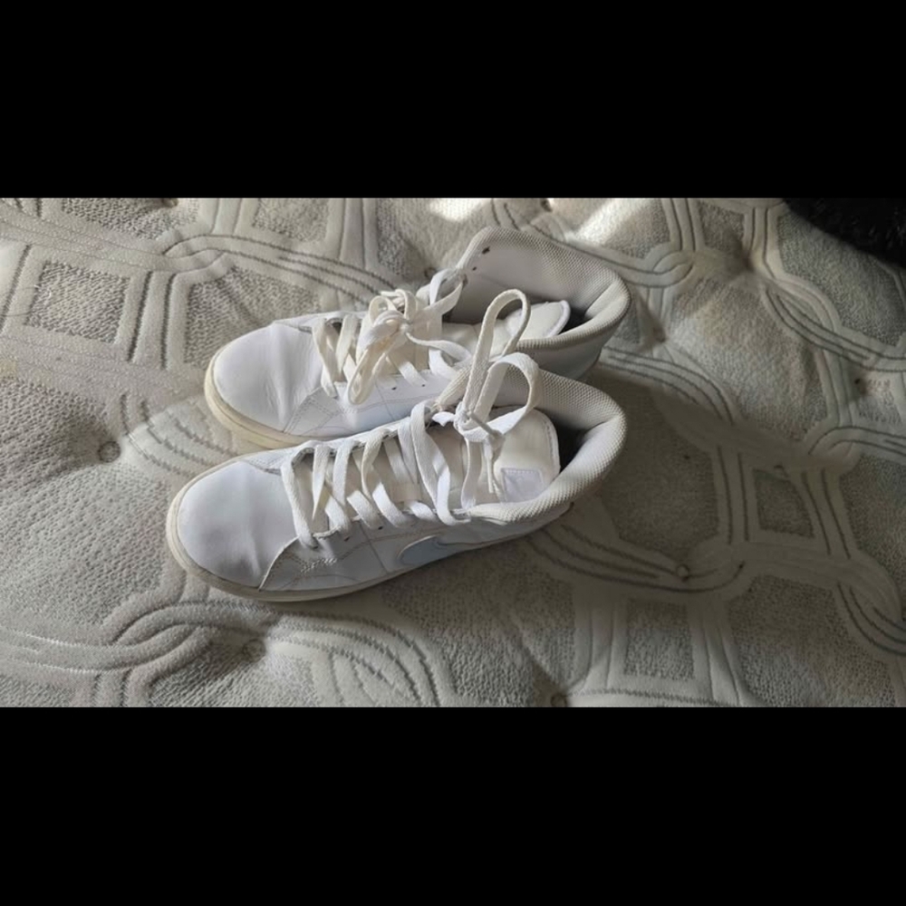 Nike White and Blue Athletic Shoes